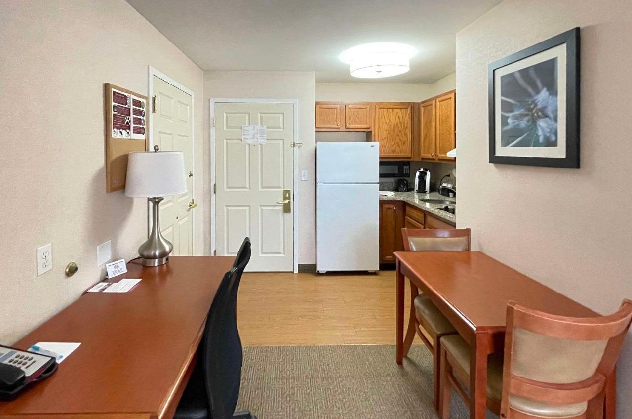 Smart Suites South Burlington Extérieur photo