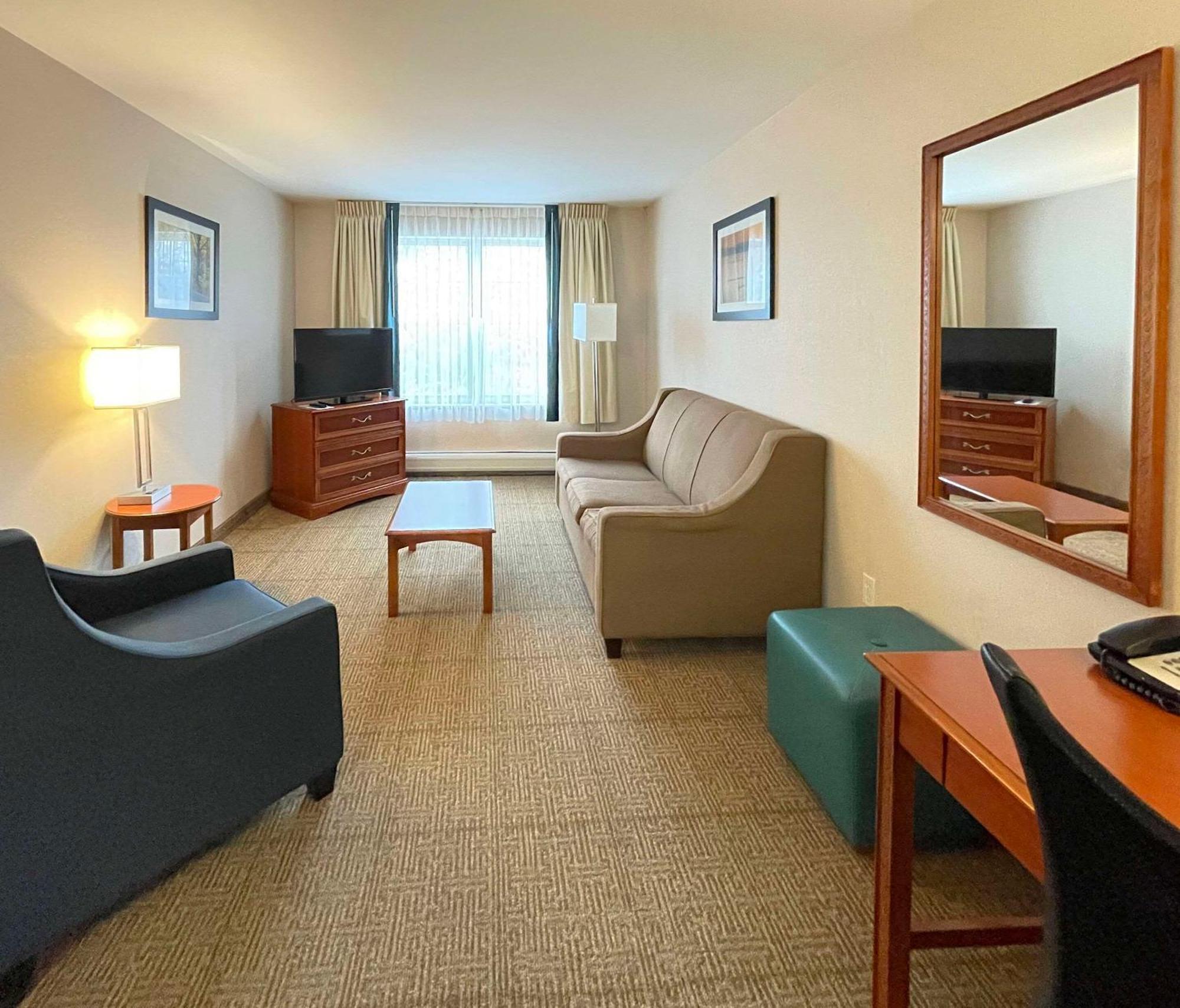 Smart Suites South Burlington Extérieur photo