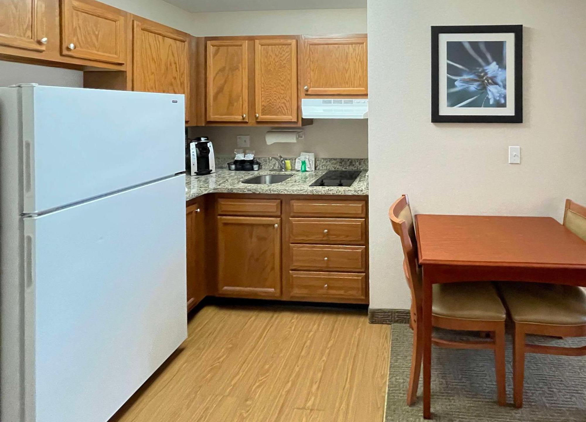Smart Suites South Burlington Extérieur photo