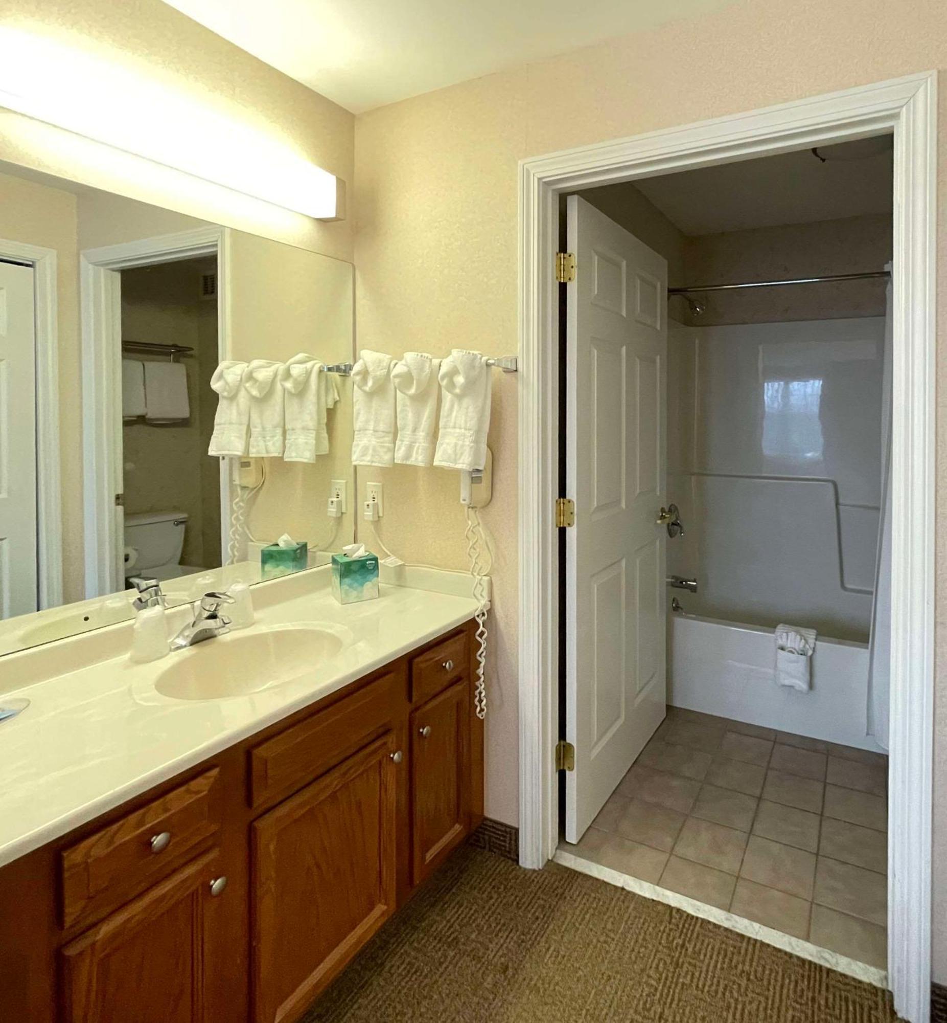 Smart Suites South Burlington Extérieur photo
